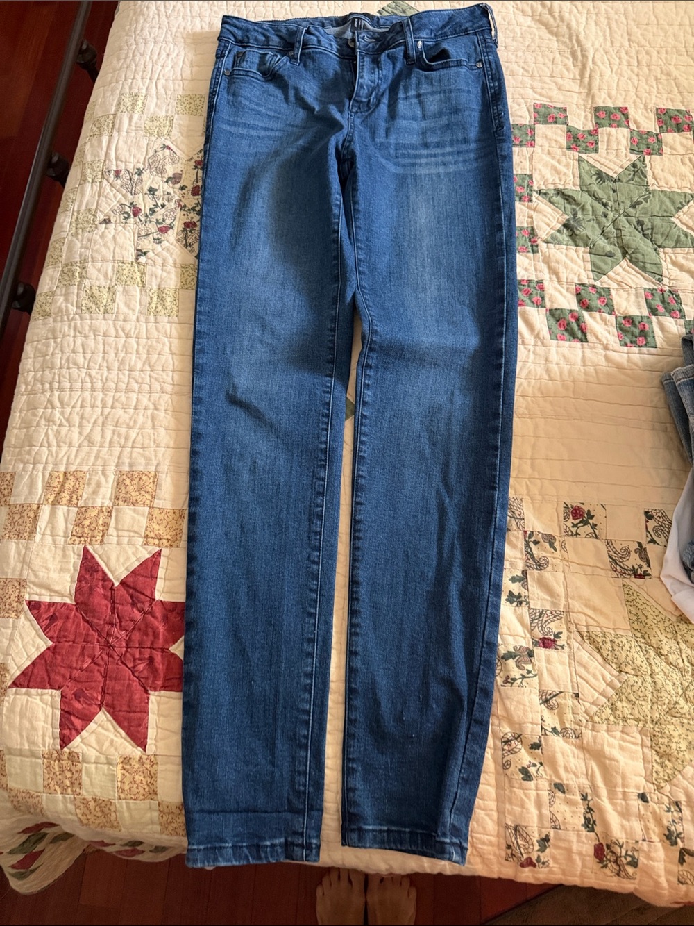 Celebrity Pink Slim Straight Men's Jeans in Dark Blue Denim